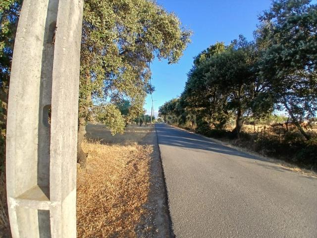 Terreno Central em São Pedro do Corval, Vista para a Rocha dos Namorados