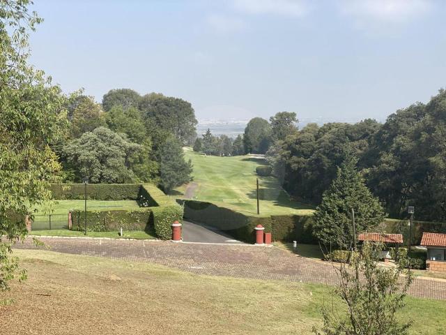 Terreno Club de Golf los Encinos, espectacular vista al campo de golf