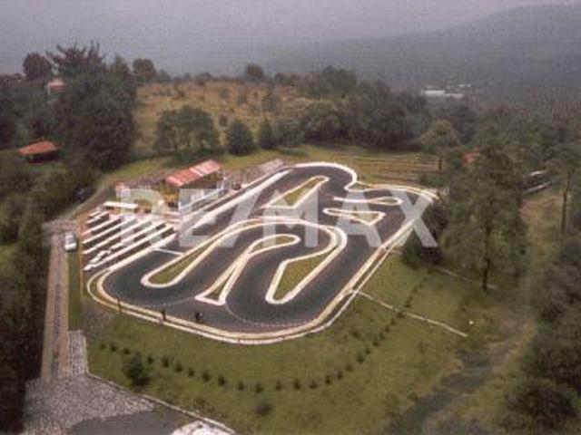 Terreno Club de Pista de Carreras En Los Holandeses, Cerrada de Corcobarotitla