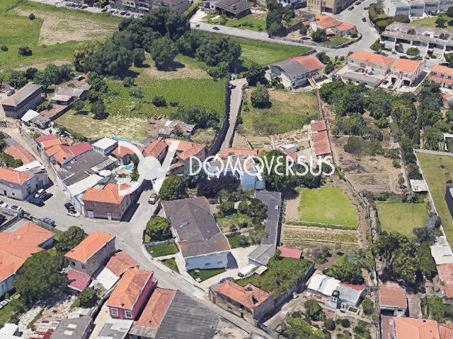 Terreno c/moradia em Vilar de Paraiso, Vila Nova de Gaia