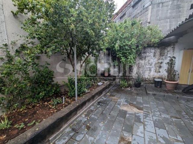 Terreno com 410m2