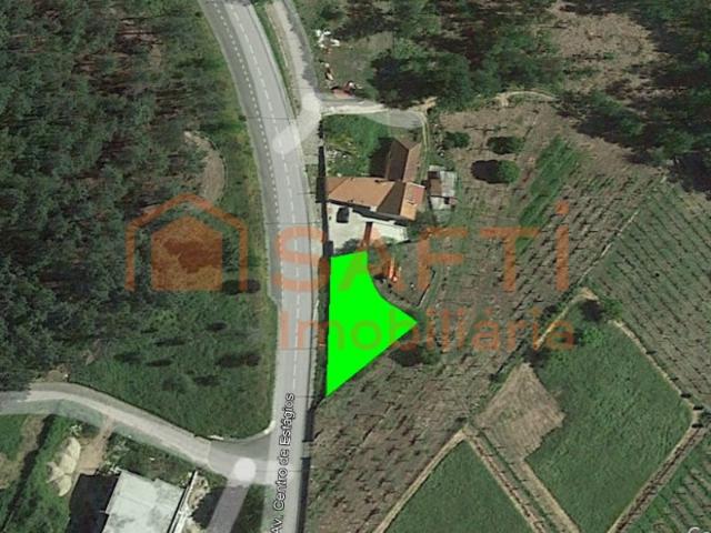 Terreno com 419 m2