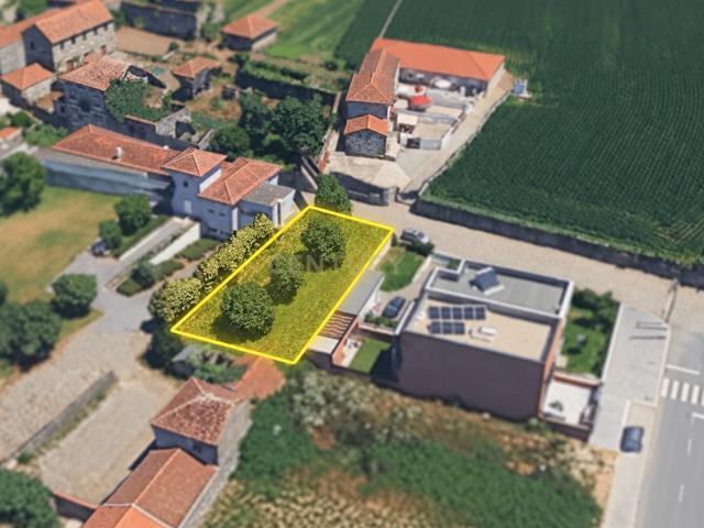 Terreno com 440 m² para construção | Índice 0,5 | Vila Nova da Telha – Maia