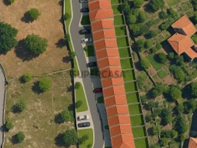 Terreno com 4640 m2 No Seixal