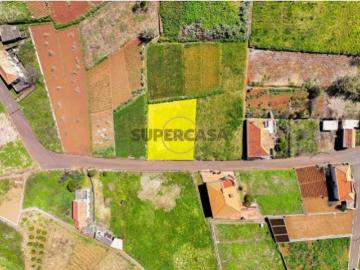 Terreno com 480 m²