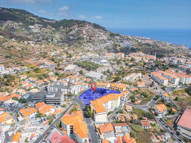 Terreno com 4.177m² no valor de 695.000 euros — Um terreno i. 4177m² Caniço