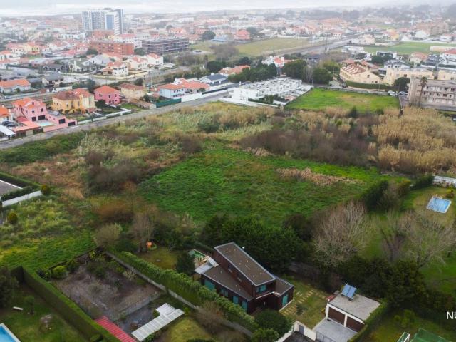 Terreno 4.100 m² | Miramar, Vila Nova de Gaia | Moradias de Alto Padrão