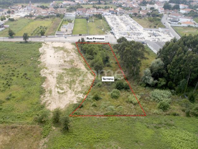 Terreno com 4.340 m2 para construção de moradia térrea Serzedo, Gaia
