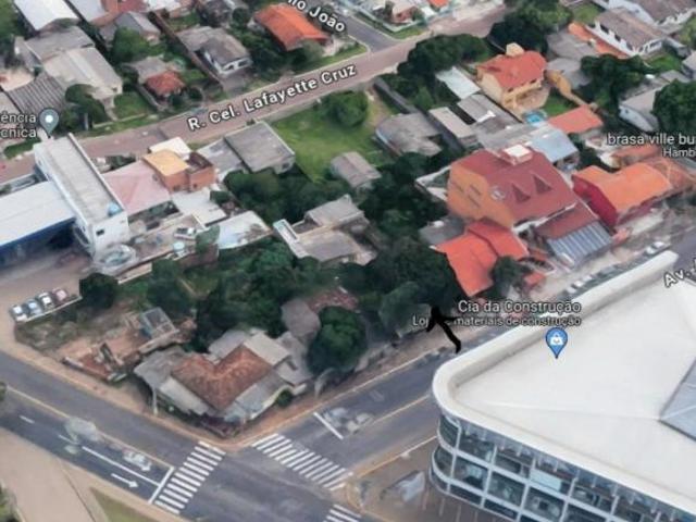 Terreno com 510m² próximo a Av Santos Ferreira