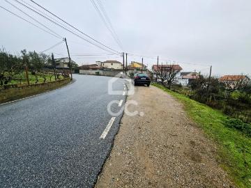 Terreno com 550 m² em Fragosela