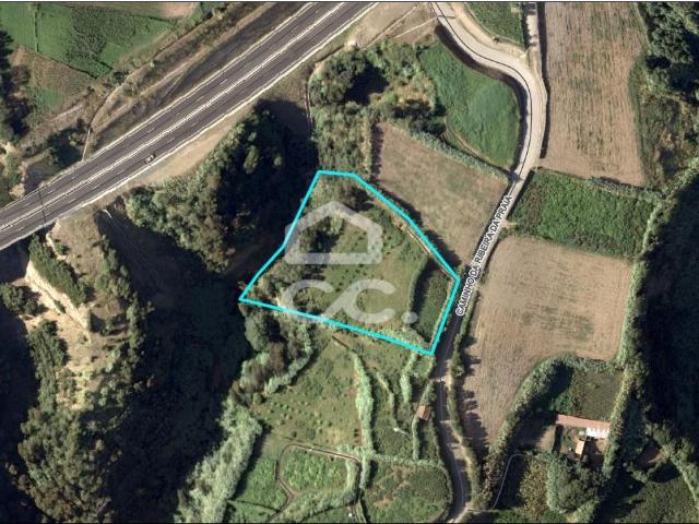 Terreno com 5640m2 Água de Alto Vila Franca do Campo