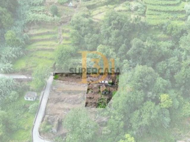 Terreno com 565 m² no Lanço São Vicente