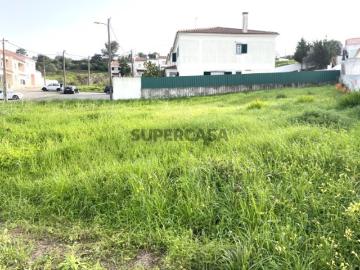 Terreno com 566m2 de área bruta de construção Sesimbra