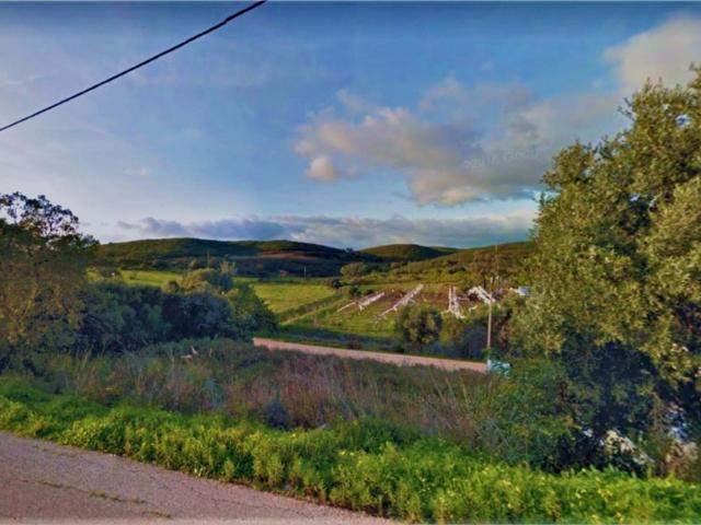 Terreno com 572m2 Monte Canelas