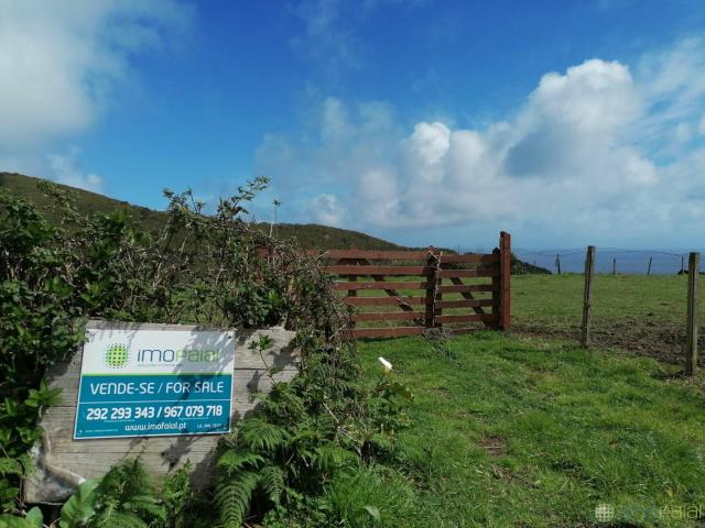 Terreno com 5808 m2