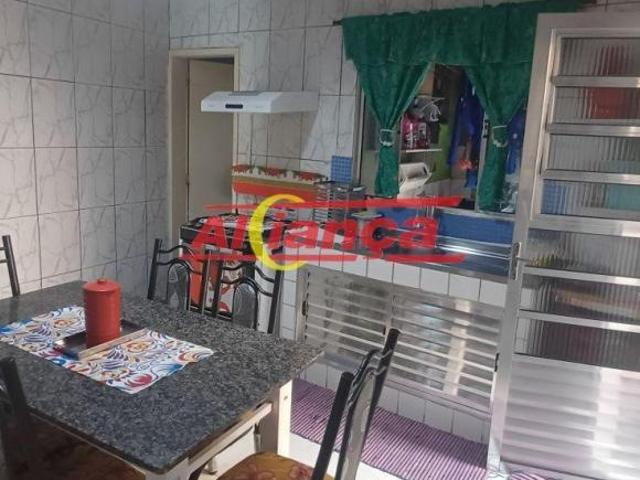 TERRENO COM 5 CASAS A VENDA