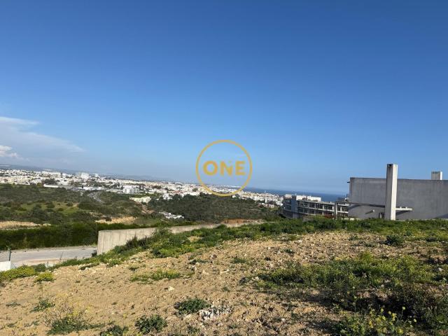 Terreno com 5 lotes para construção moradias isoladas Vista Mar Albufeira