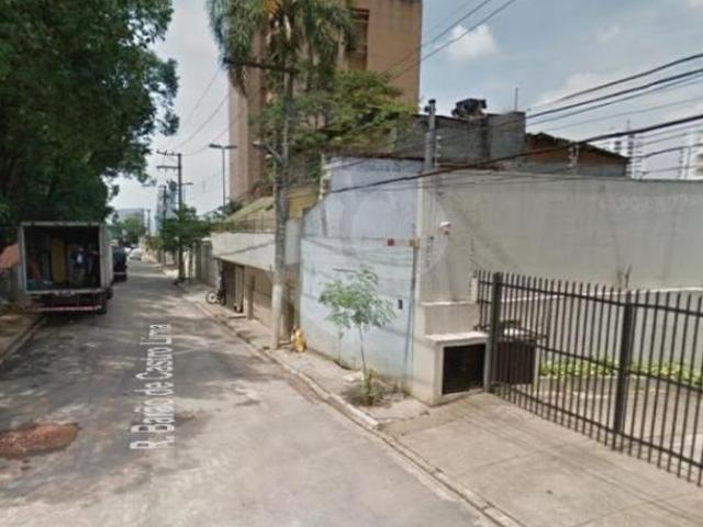 Terreno com 5 quartos à venda em Real parque SP