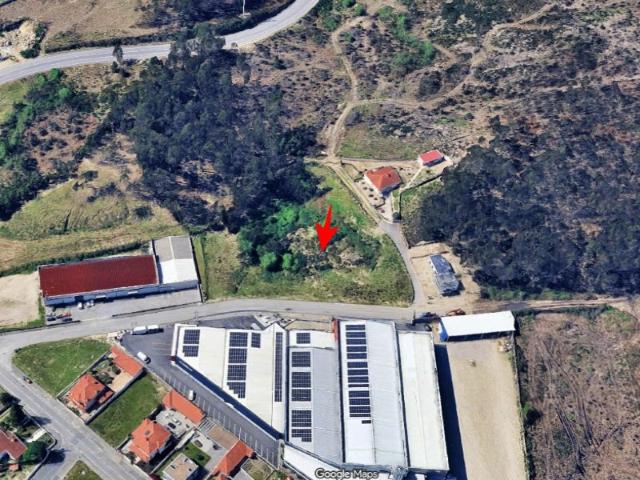 Terreno com 5.286 m² em Meixomil Habitação ou Industria
