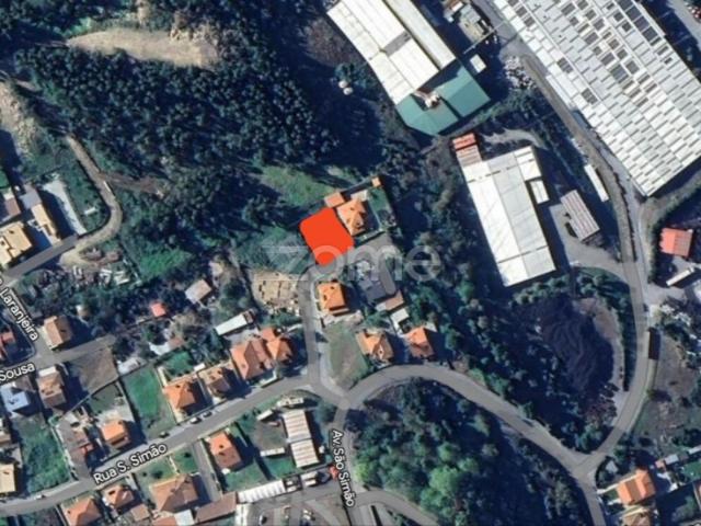 Terreno com 610 m2, em Guilhufe, Penafiel