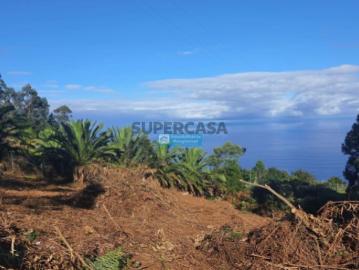 Terreno com 610 m2 para Construção de Moradia