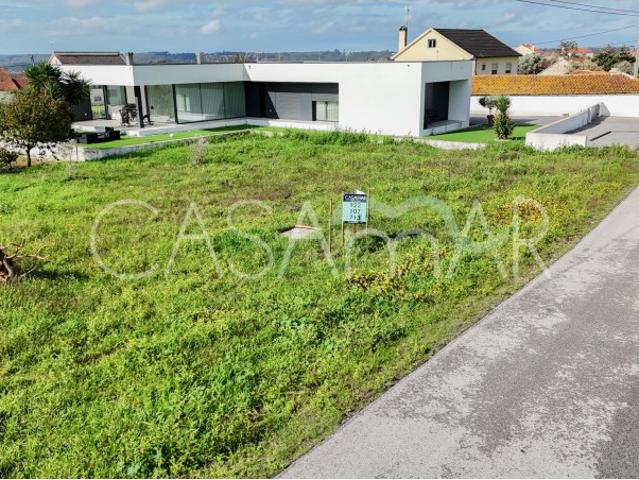 Terreno com 650 m² em Reguengo, Pombal