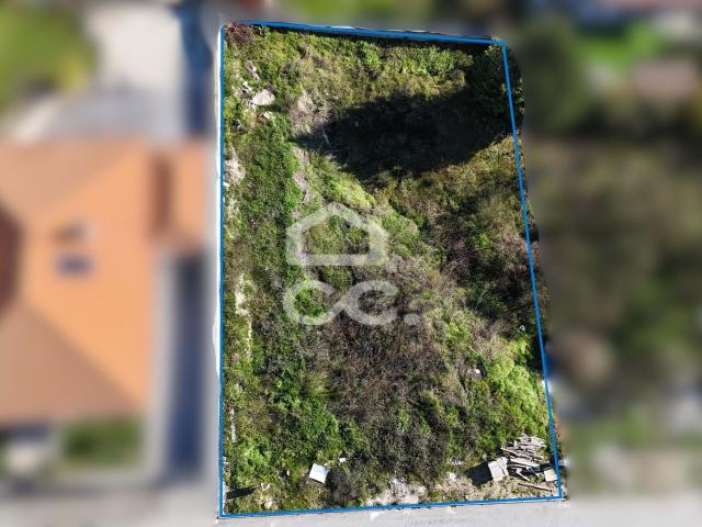 Terreno com 663m2 com projeto na zona de Valpaços