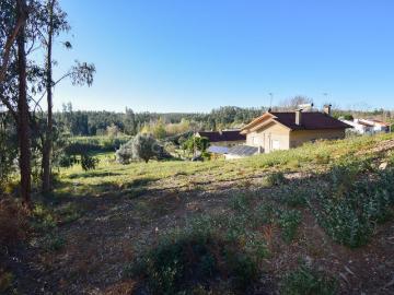 Terreno com 680 m2 em Vil de Matos Antuzede