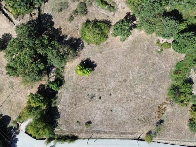 Terreno com 7.994m², com possibilidade de construção de 2 moradias
