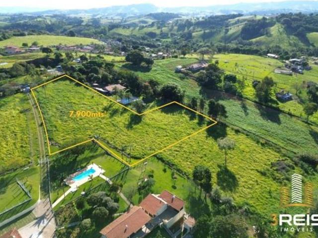 TERRENO COM 7.900MTS² NAS LAVRAS DE BAIXO EM SOCORRO/SP