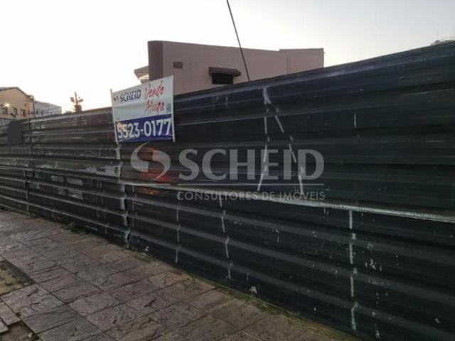 Terreno com 900m2, com 33 metros de frente em ótima localização no Jardim Marajoara