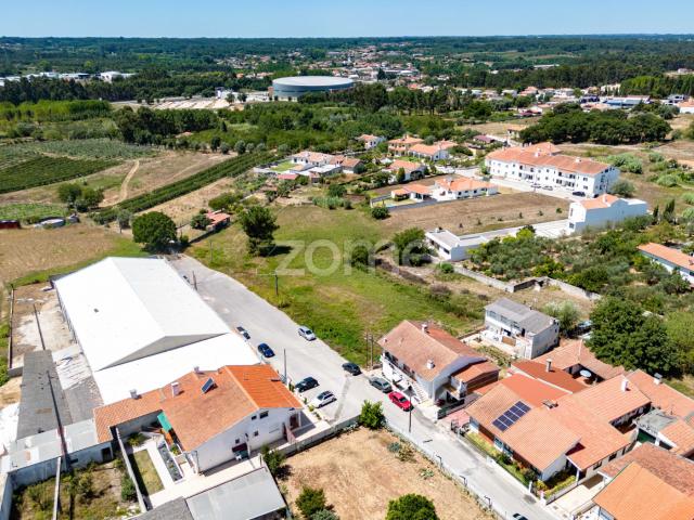 Terreno com 90 metros de frente