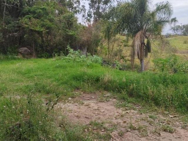 Terreno com 940 metros quadrados para venda em Caieiras