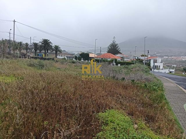 Terreno com 963m2 nas Matas