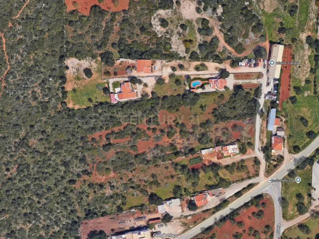 Terreno com 9.135 m² em Boliqueime