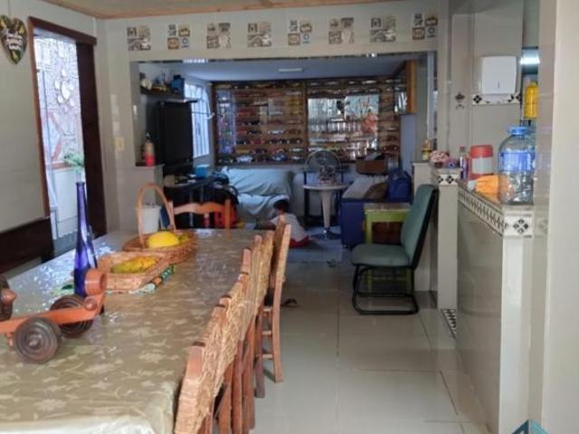 Terreno com 04 casas no bairro Boa Vista em Curitiba PR