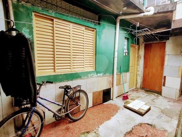 Terreno com 13 quartos à venda em Vila mathias SP
