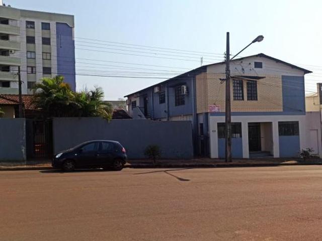 TERRENO COM 1000 M² COM BARRAÇÃO E APARTAMENTO Ã VENDA NO CENTRO DE TOLEDO PR