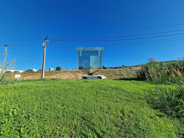 Terreno com 1000m2 urbano na cidade de Torres Vedras, Barro