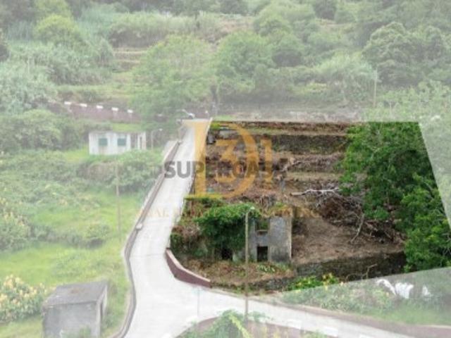 Terreno com 1038 m² no Lanço São Vicente