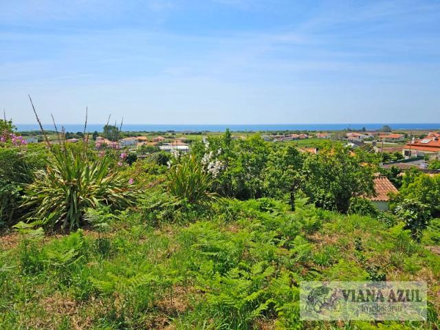 Terreno com 1063 m2 em Areosa Viana do Castelo