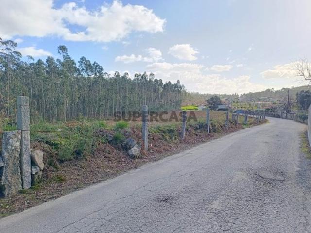 Terreno com 10.796m2 de área total localizado em Barcelos, em Igreja Nova