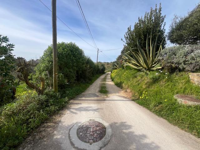 Terreno com 1121 m² à Venda Serra dos Mangues, São Martinho do Porto