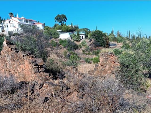 Terreno com 118050 m2 e vista mar em Cacela, Algarve