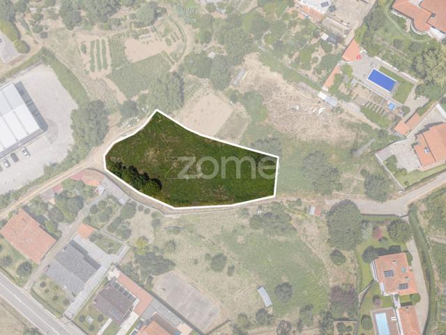 Terreno com 1490m2, Gondomar