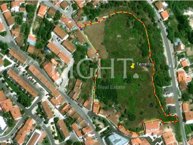 Terreno com 14.680m2 junto ao centro de Torres Novas