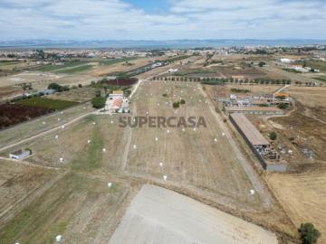 Terreno com 15.973m² em Alcochete