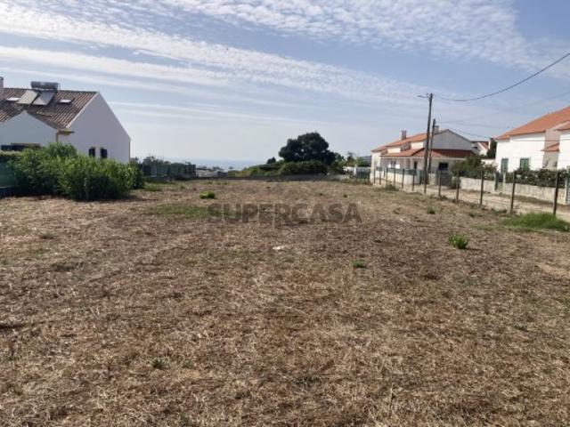Terreno com 1661m2 vista mar Azoia Sesimbra
