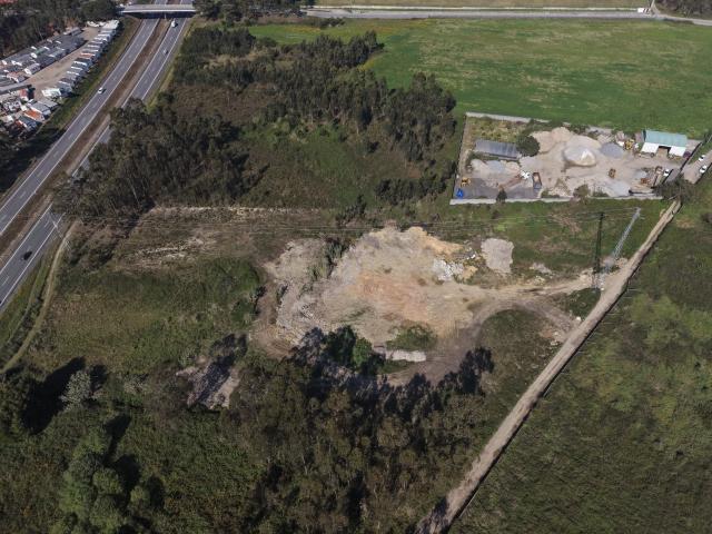 Terreno, com 16 000m², para construção de armazéns, em zona industrial de Laúndos, Póvoa de Varzim