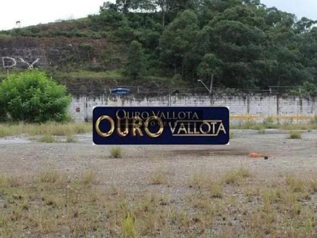 Terreno com 18.634m²